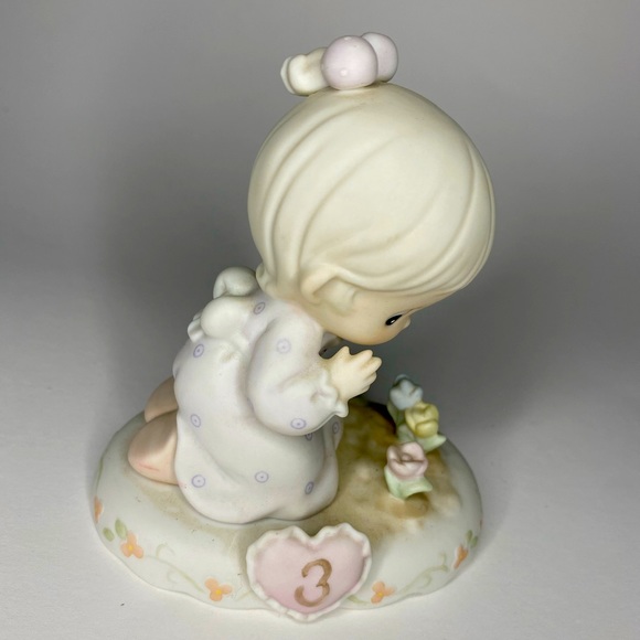 Vintage Precious Moments Growing in Grace Age 3 Figurine Blonde - Picture 1 of 5